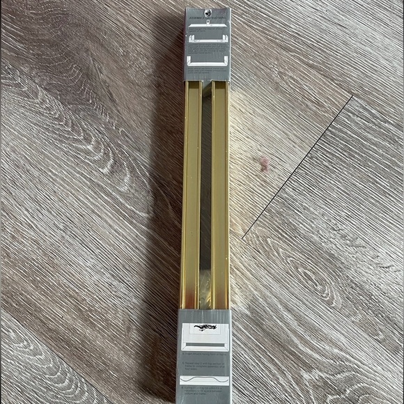 NWOT “Michaels Sectional Frame Kit” perfect to customize your fav Pic….16” X 14” - Picture 7 of 12